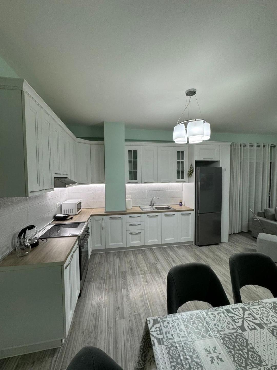Tirana Centre Lions Gate 2 Apartment Экстерьер фото