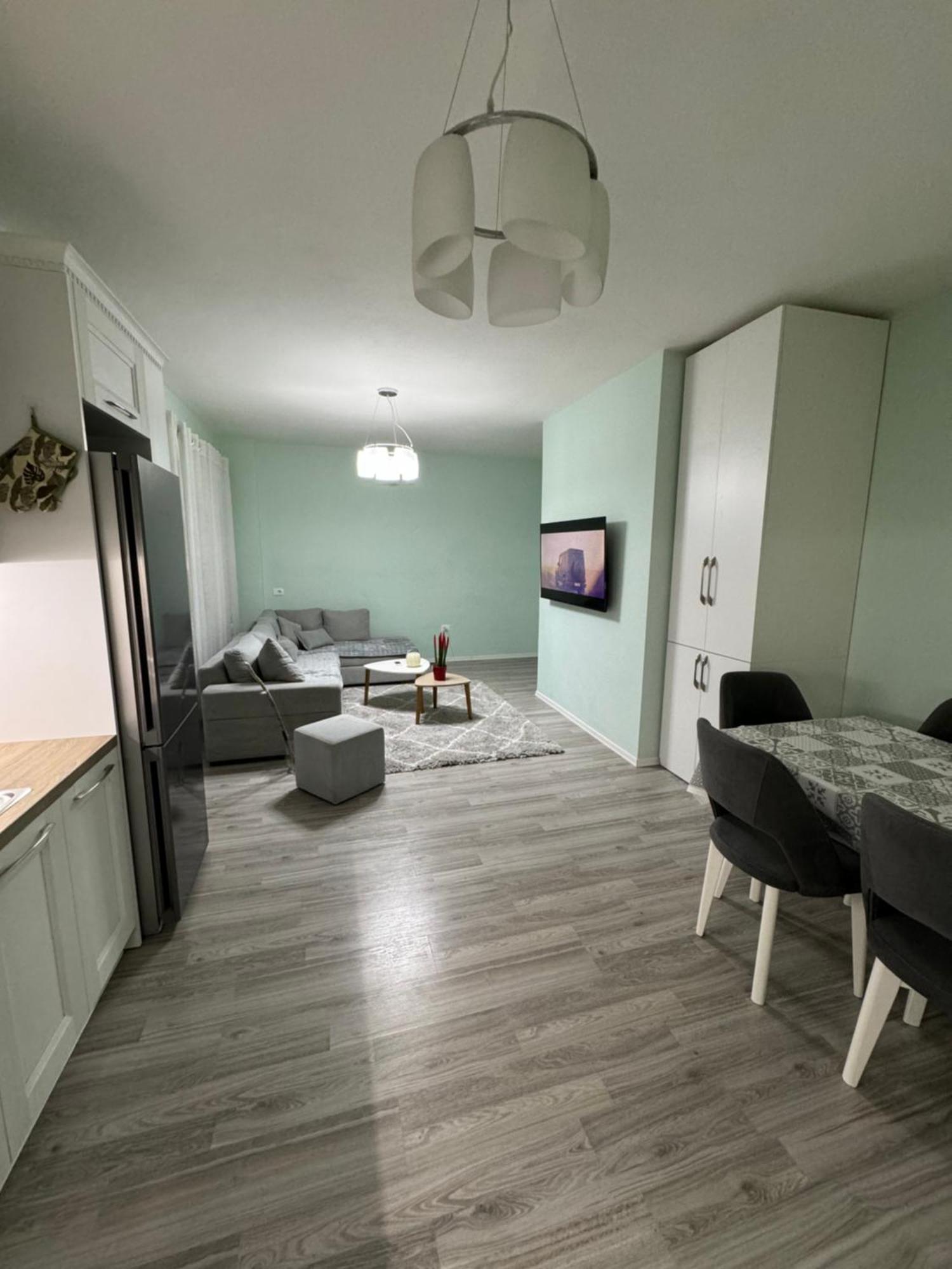 Tirana Centre Lions Gate 2 Apartment Экстерьер фото