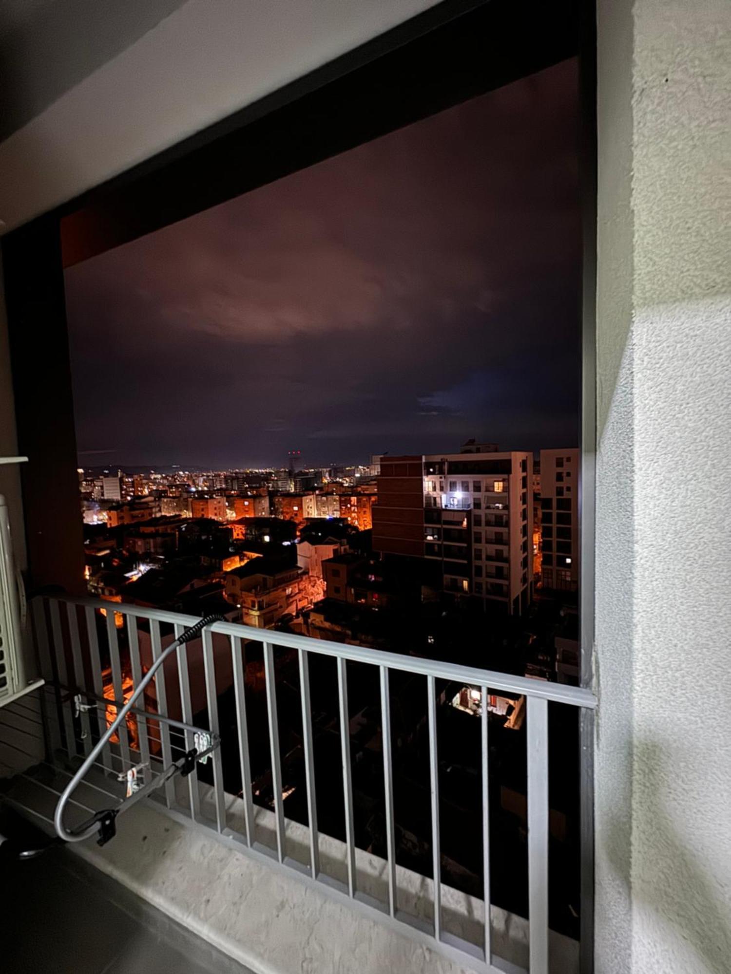 Tirana Centre Lions Gate 2 Apartment Экстерьер фото
